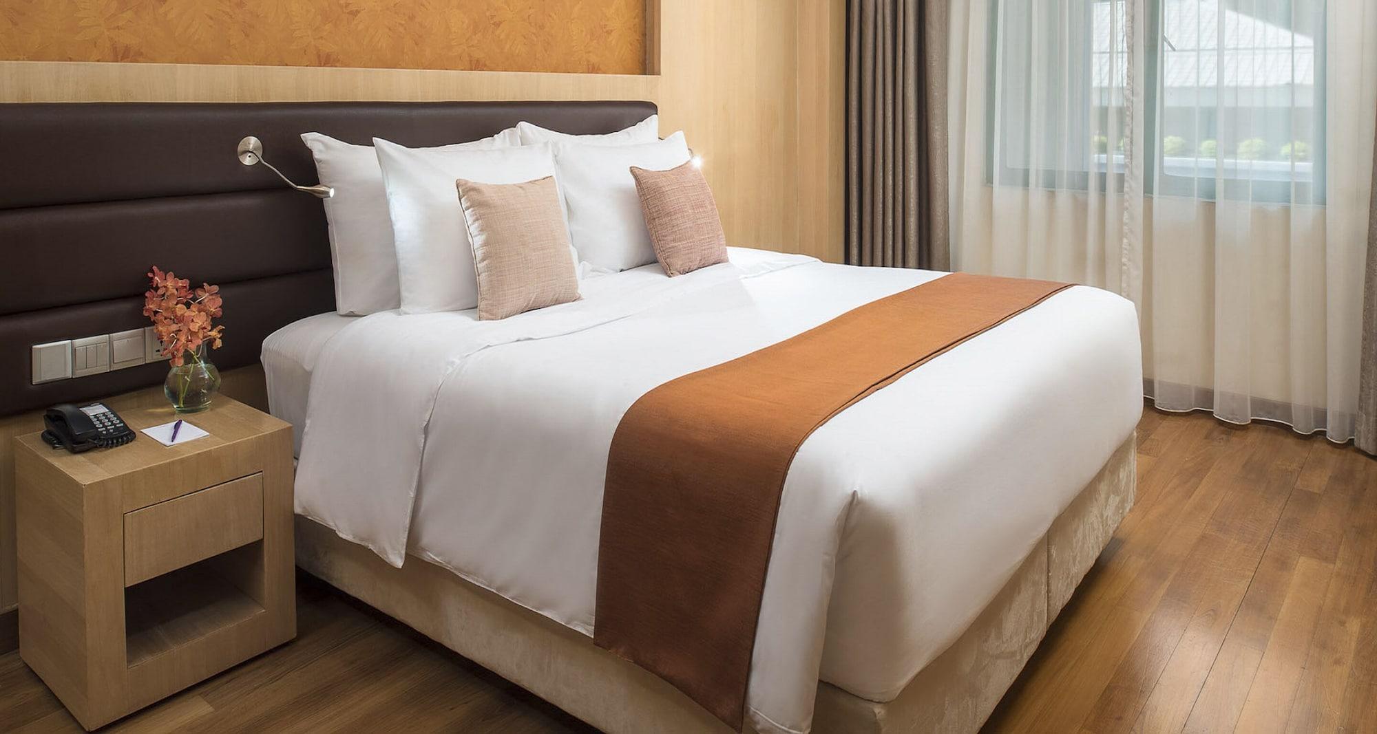 Mercure Yangon Kaba Aye Kültér fotó