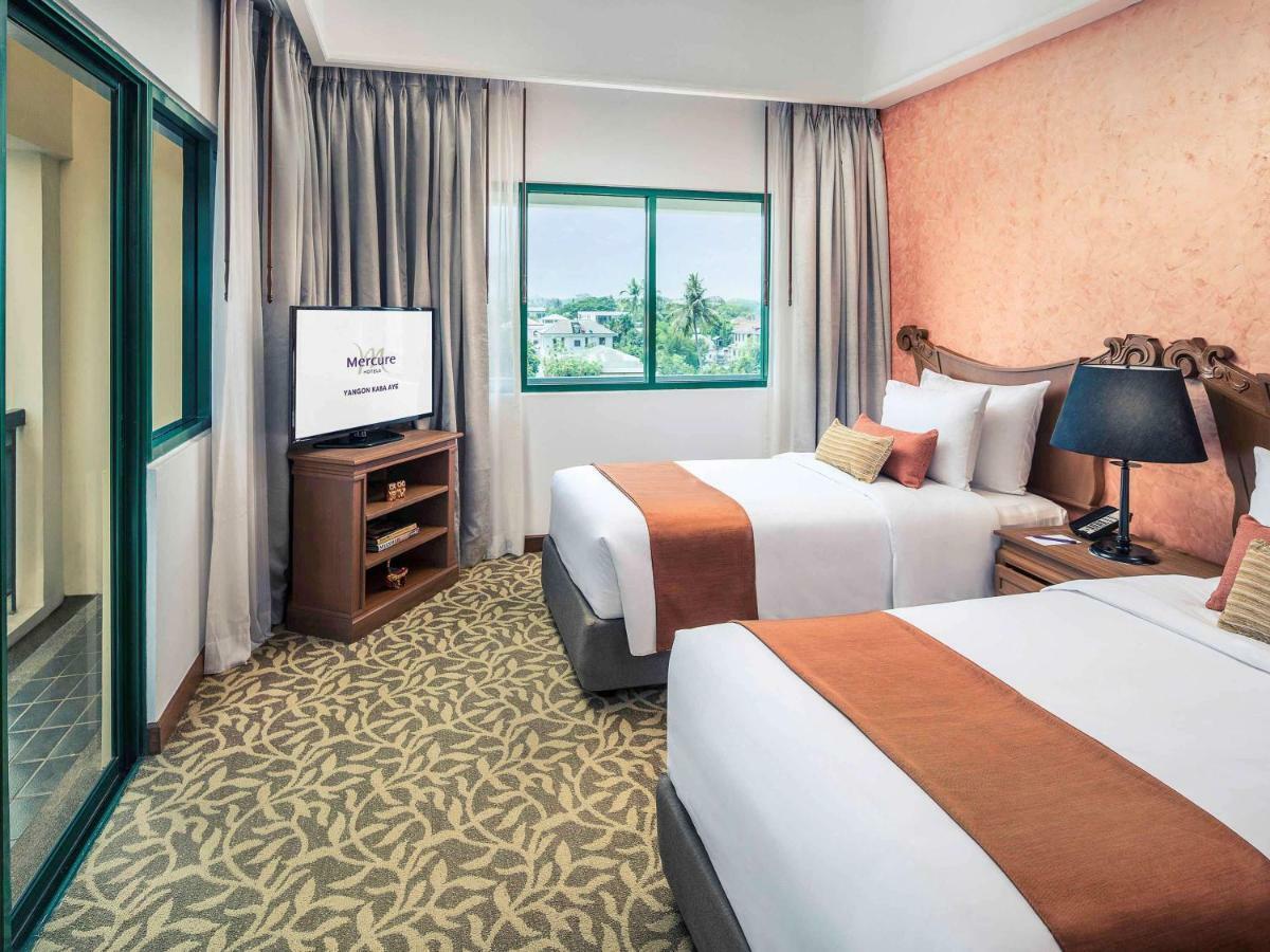 Mercure Yangon Kaba Aye Kültér fotó