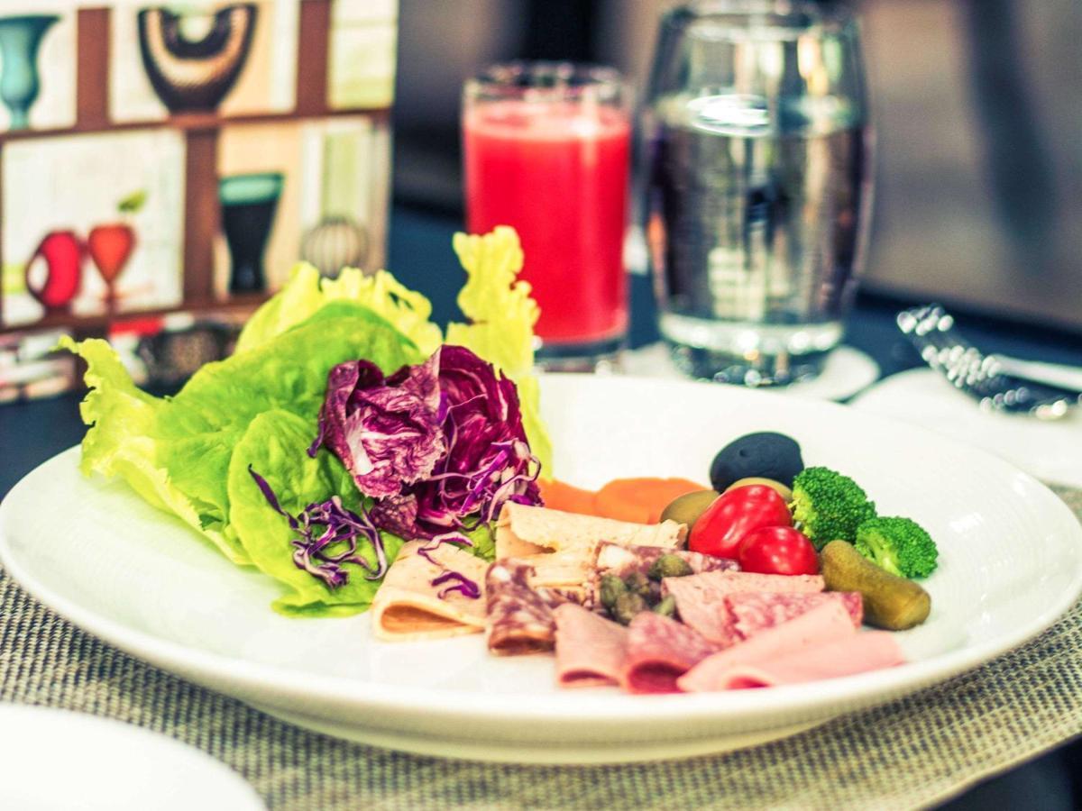 Mercure Yangon Kaba Aye Kültér fotó